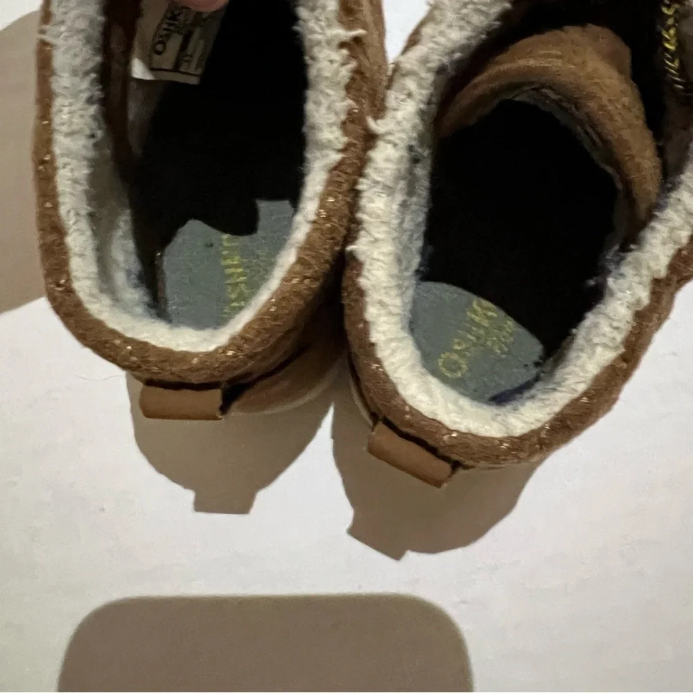 OshKosh B’gosh Toddler Duck Boots Sherpa Lined Lace Up Brown size 11‎